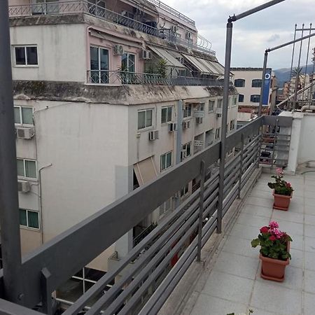 Lemon - Happyhostgr - Downtown Apartment Golos Dış mekan fotoğraf